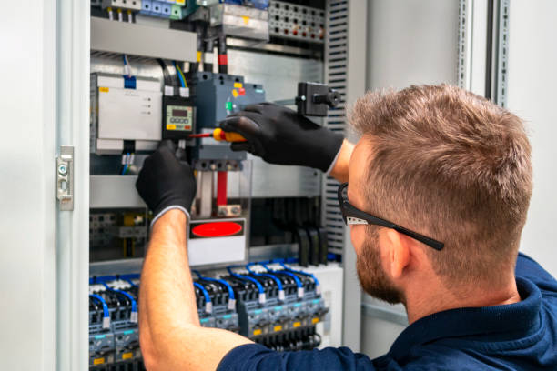 Best Licensed Electrician  in Elma, WA