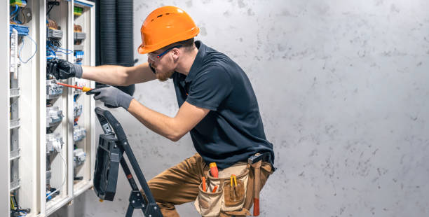 Best Circuit Breaker Repair  in Elma, WA
